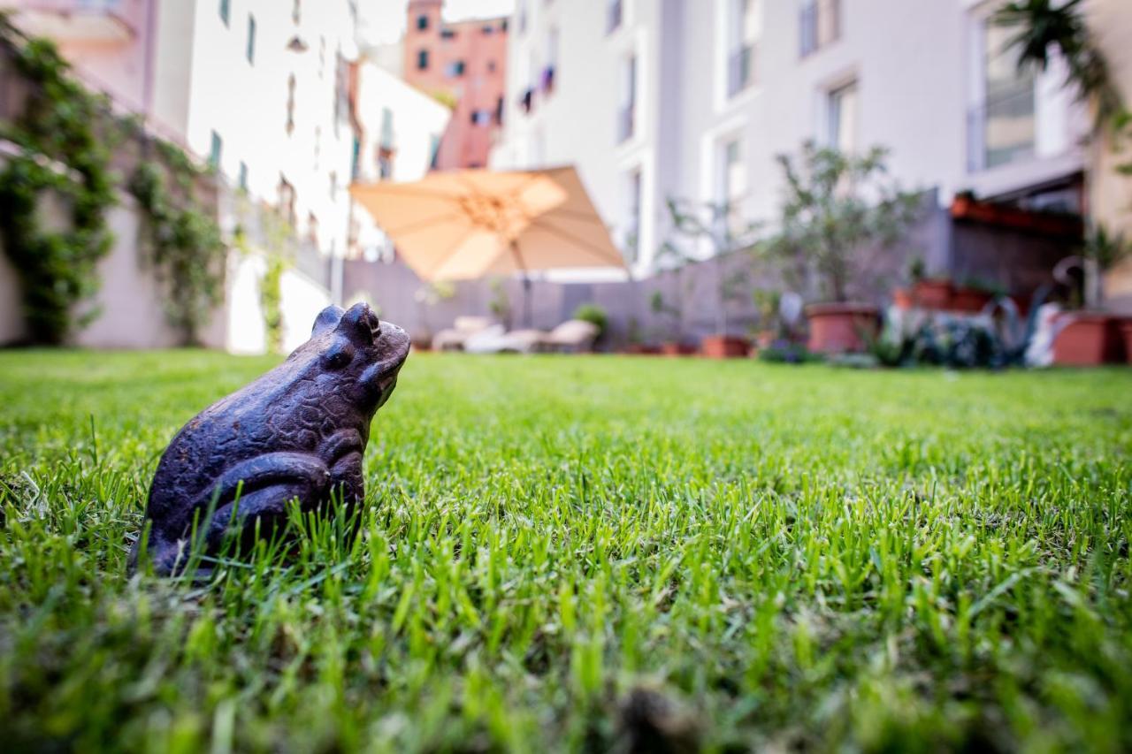 Apartment Giardino In Centro Storico -appartamento Con Giardino, Centro Storico, Acquario Genua